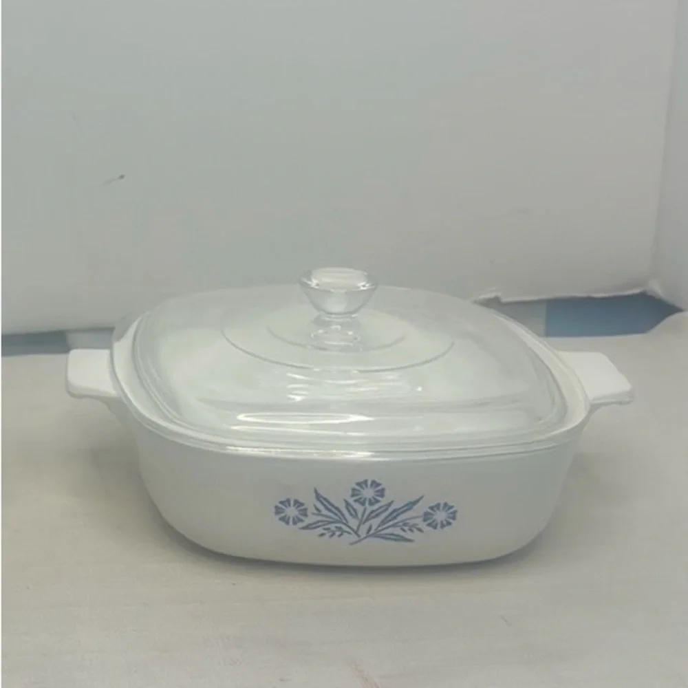 Vintage Corning Ware P-1-B Blue Cornflower 1 Quart Excellent Condition With Lid